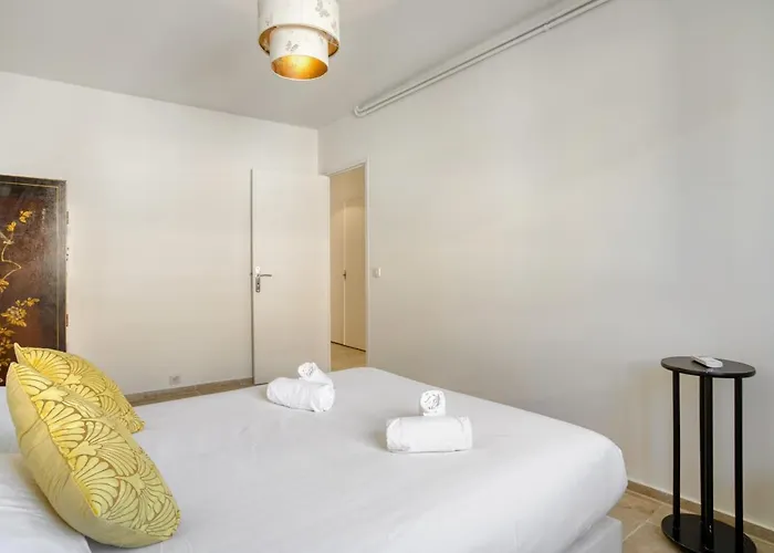 Bricka - Welkeys Apartman